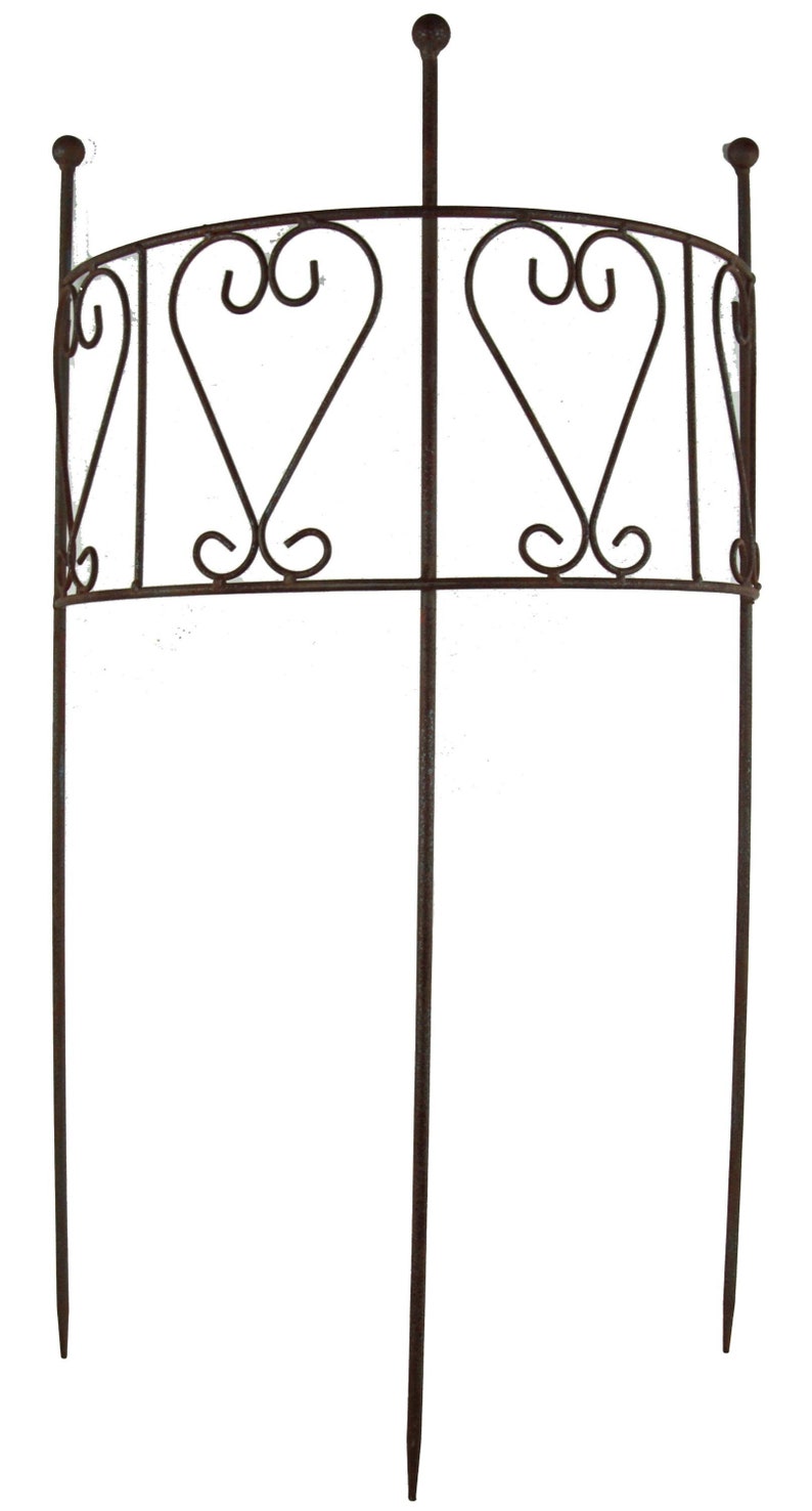Treillis Métal Rouille en Forme de Coeur pour Plantes Grimpantes, Jardin, Balcon (72 cm)