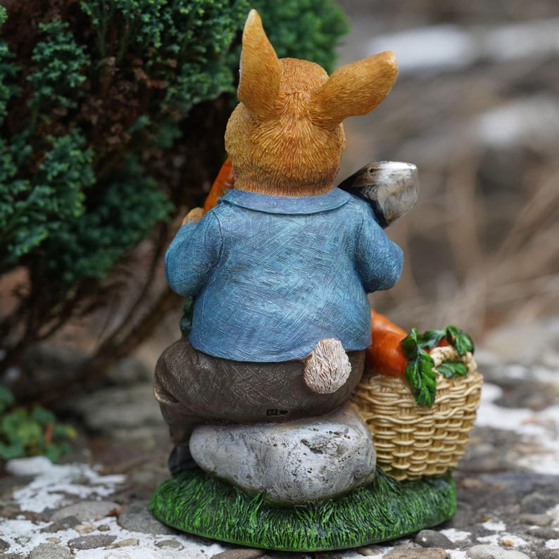 Hungry Bunny Sculpture en résine, Lapin Pierre Statue pour Jardin, Décoration Extérieure, 26 cm