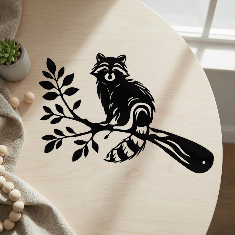 Raton laveur en métal sur branche, décoration de jardin, silhouette d'arbre pour tronc et clôture