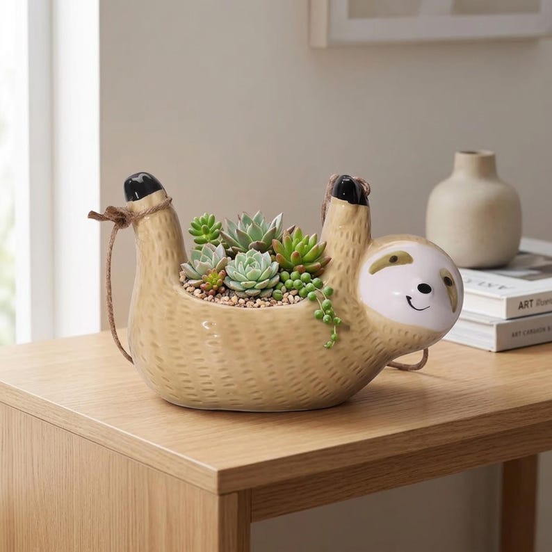 Cache-pot suspendu en céramique Paresseux, Jardinière murale pour plantes succulentes, 15x14cm, Gris ou Crème
