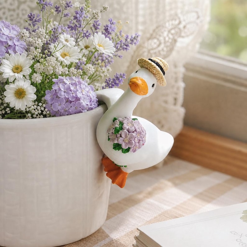 Ensemble de 3 figurines de canard blanc pour pot de fleurs suspendu, chapeau de paille, noeud papillon, résine pour décoration de jardin et maison