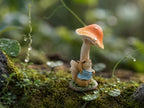 Figurine Écureuil sous Champignon en Résine pour Décoration Féerique et Terrarium