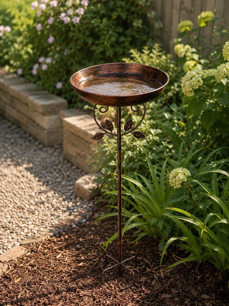 Bain d'oiseaux vintage en métal avec piquet pour jardin, hauteur 76 cm, diamètre 24,2 cm