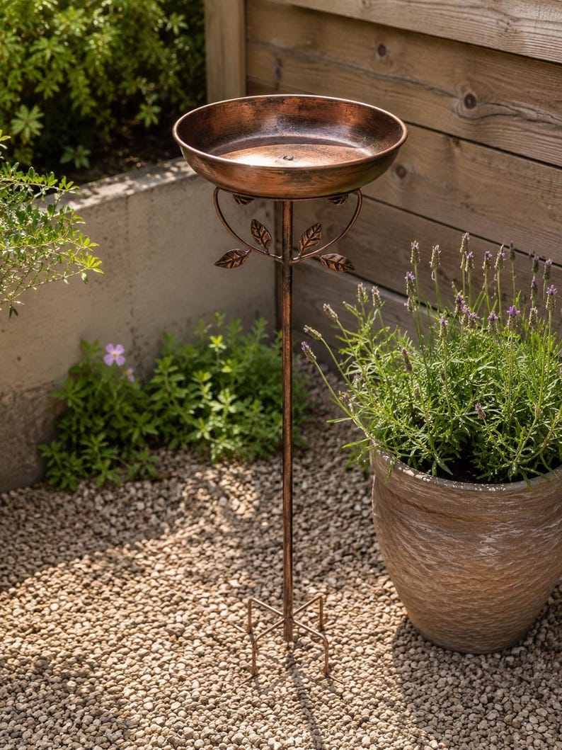 Bain d'oiseaux vintage en métal avec piquet pour jardin, hauteur 76 cm, diamètre 24,2 cm
