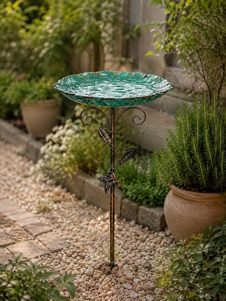 Bain d'oiseaux en métal avec piquet, bol d'eau pour jardin, pelouse, terrasse, parc, vert