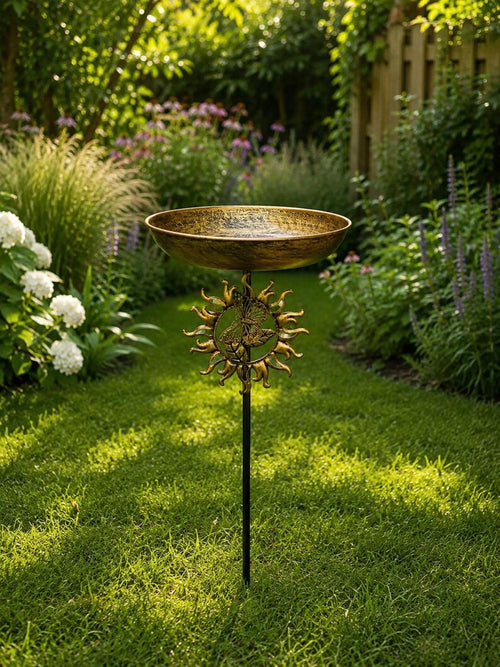 Bain d'oiseaux vintage en métal avec vasque bronze et papillon, sur pied pour jardin, terrasse et pelouse
