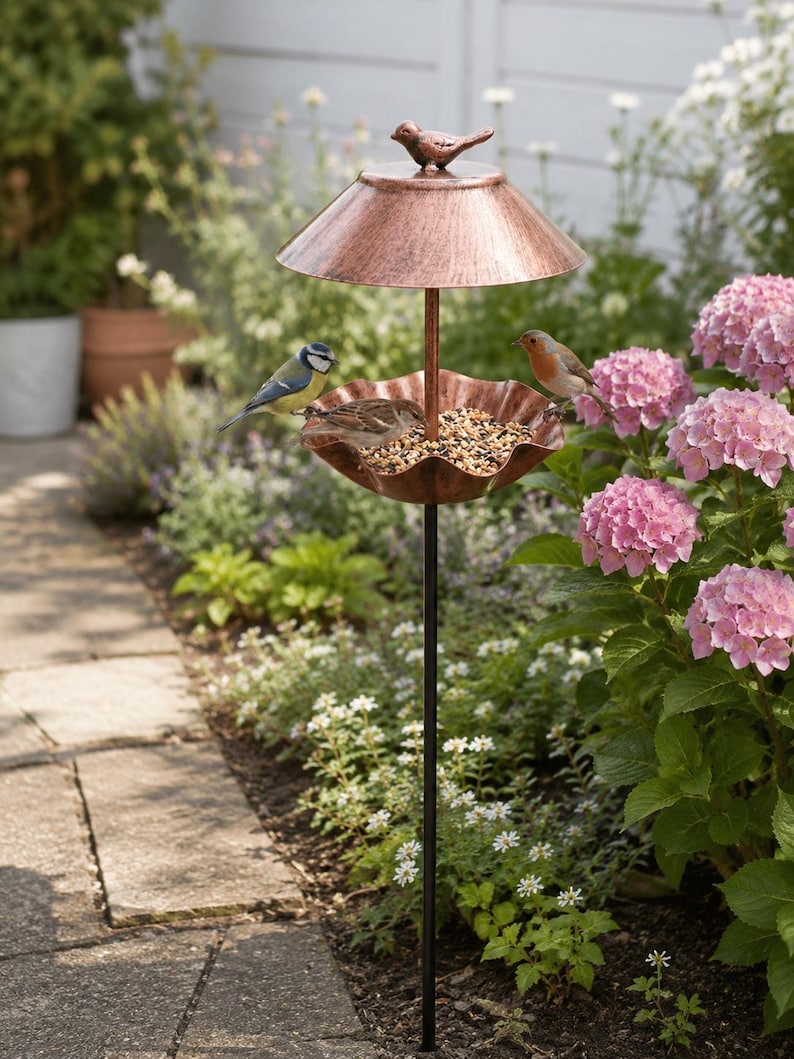 Abreuvoir à oiseaux en métal à pétales ondulés, piquet de jardin, gamelle d'eau extérieure sur pied, décoration rustique pour jardin