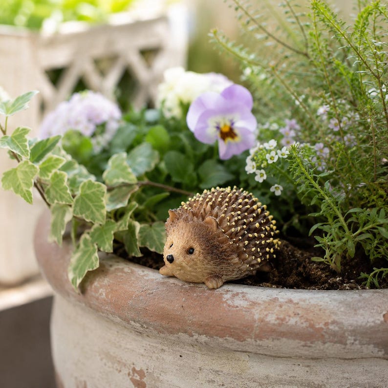 Mini Hérisson en Résine, Décoration Jardin Féérique, Ornement Bonsaï, Accessoire Micro-Paysage Forestier